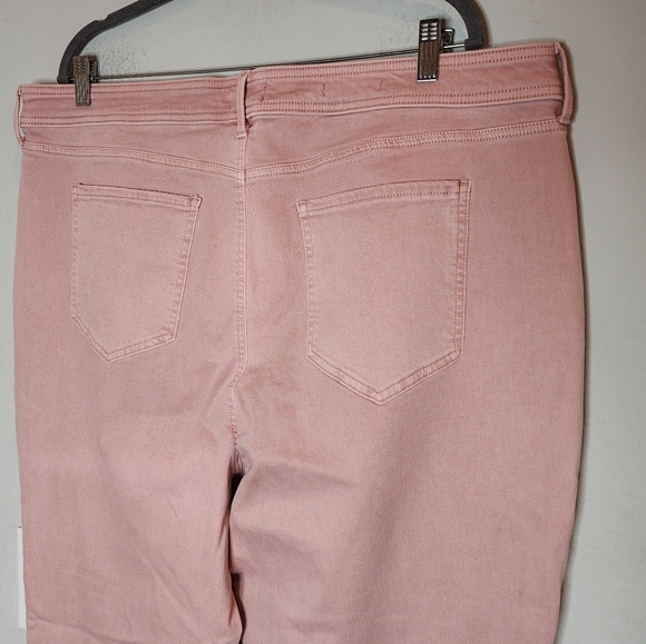 NYDJ Marilyn Straight Pink Cuffed Cropped Stretch Denim Pants Women's size 20W - Picture 9 of 16